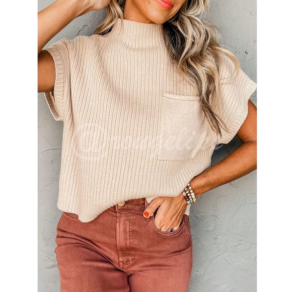 Knit Beige Spring/Fall Short Sleeve Pullover Sweater Top Front Pocket - Picture 2 of 8